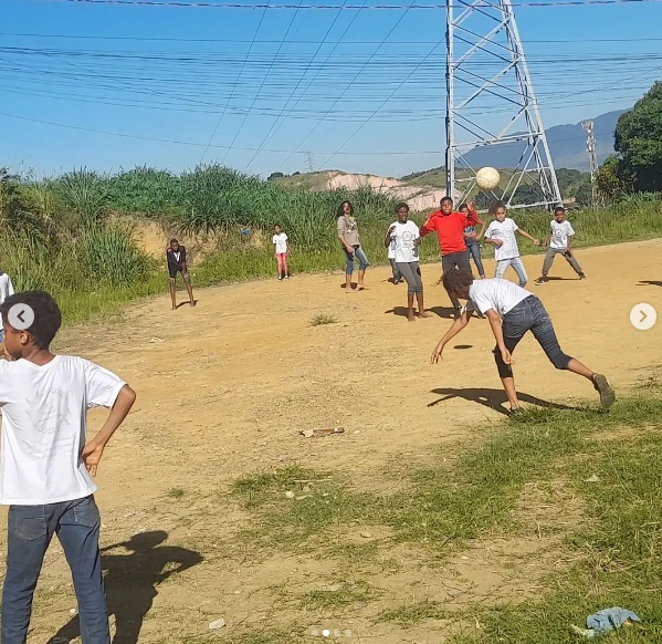 OS CRIAS DO MALHAPÃO.jpg